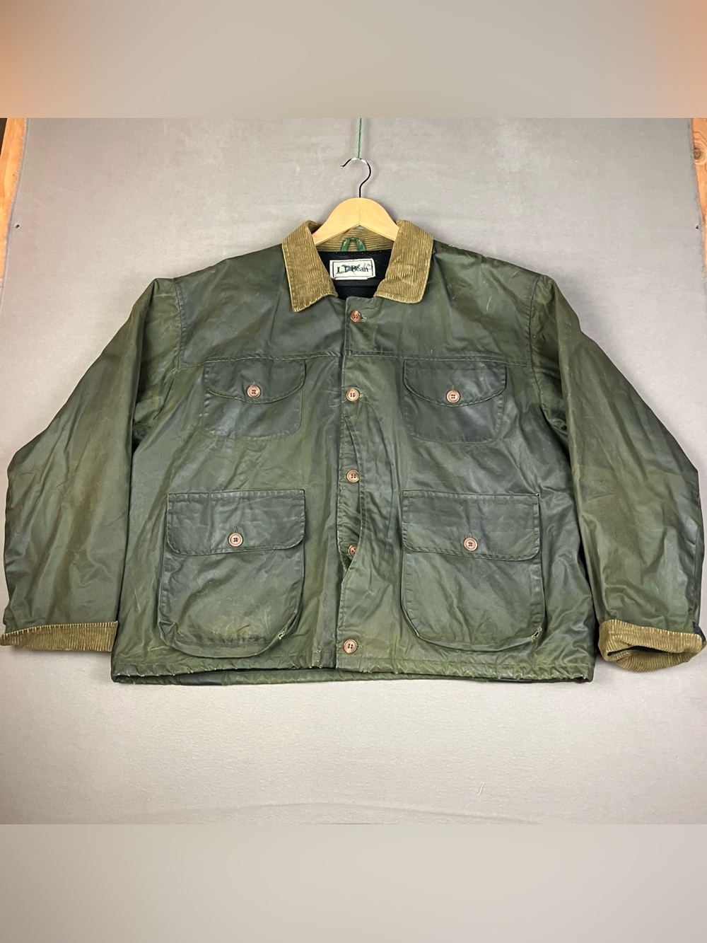VTG L.L. Bean Men’s Size XL Waxed Chukar Field Hunting Jacket Green Distressed.